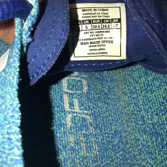 Running shoes - Picture 2 of 2